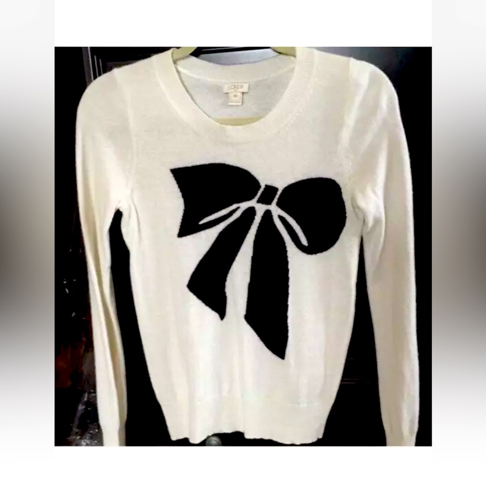 J Crew Warmspun Intarsia Big Bow Sweater Size Extra Small Black and White